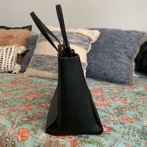 Kate Spade Purse - Picture 8 of 9